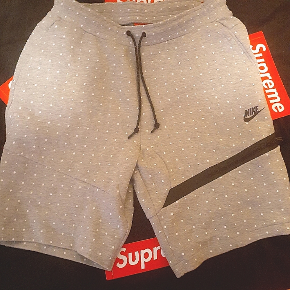 Nike Tech shirt pants